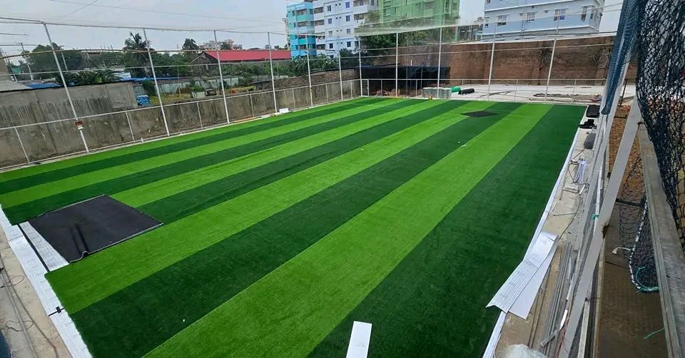 Feni Turf Xpress